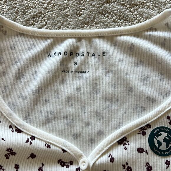 NWT Aeropostale Long Sleeve Floral Button-Front Crop Top Small - Picture 7 of 8